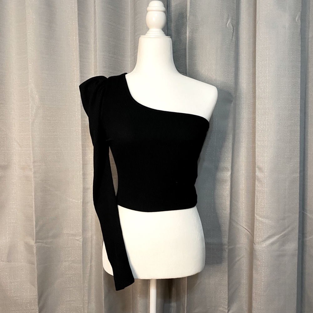 One sleeve blouse